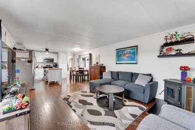 26 Kapyong Crescent • Kingston, ON photo 8