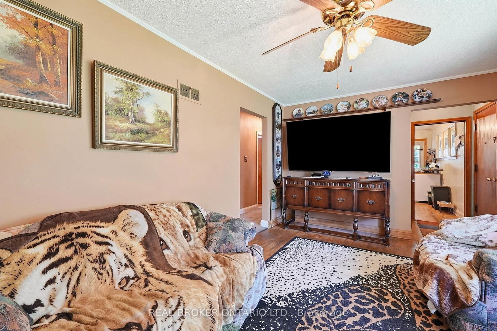 21 Oakwood Avenue • Kitchener, ON photo 19