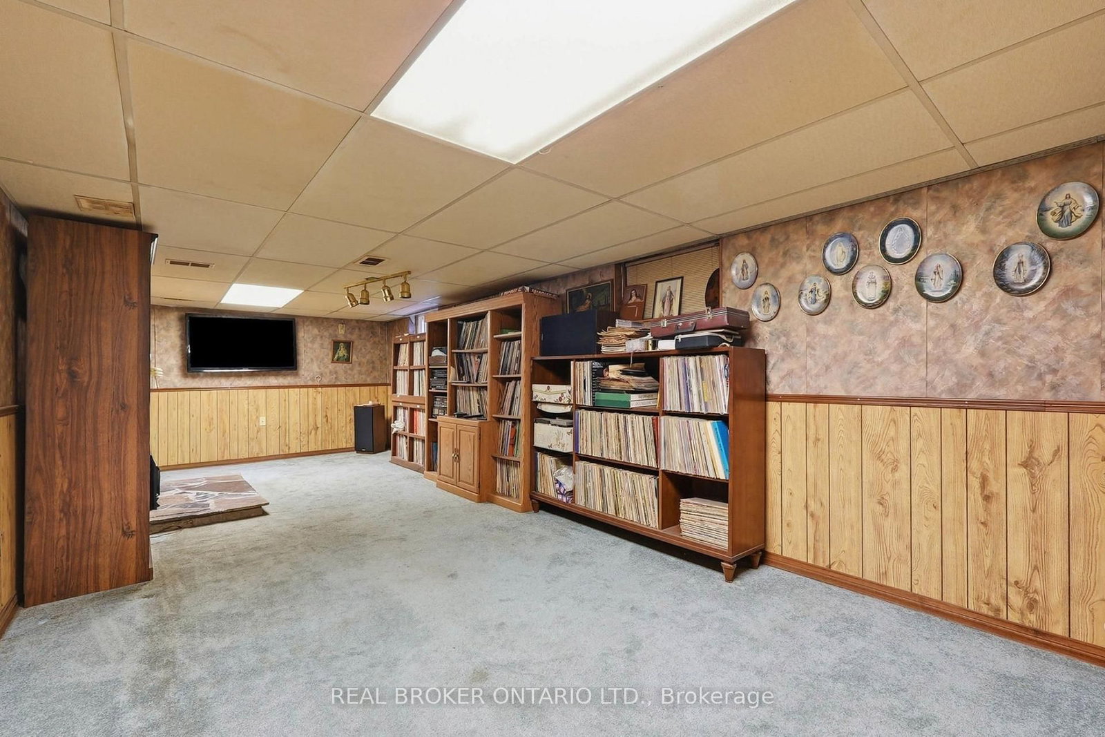 21 Oakwood Avenue • Kitchener, ON photo 23