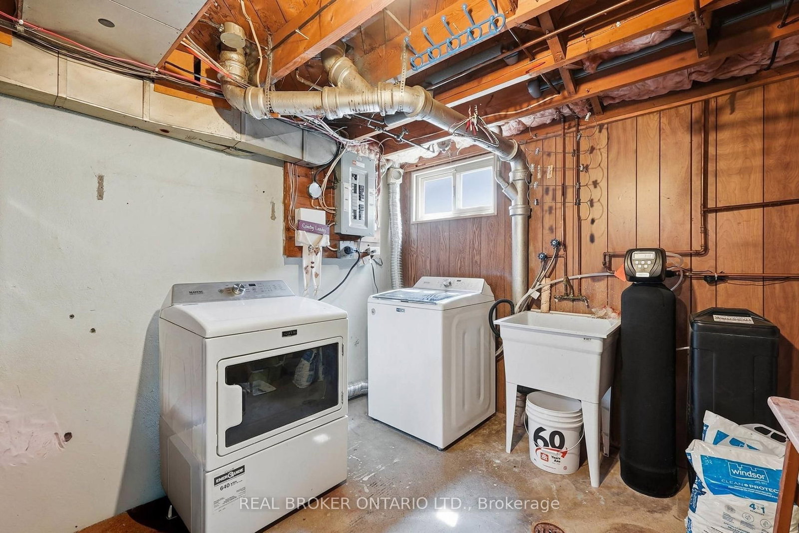 21 Oakwood Avenue • Kitchener, ON photo 26