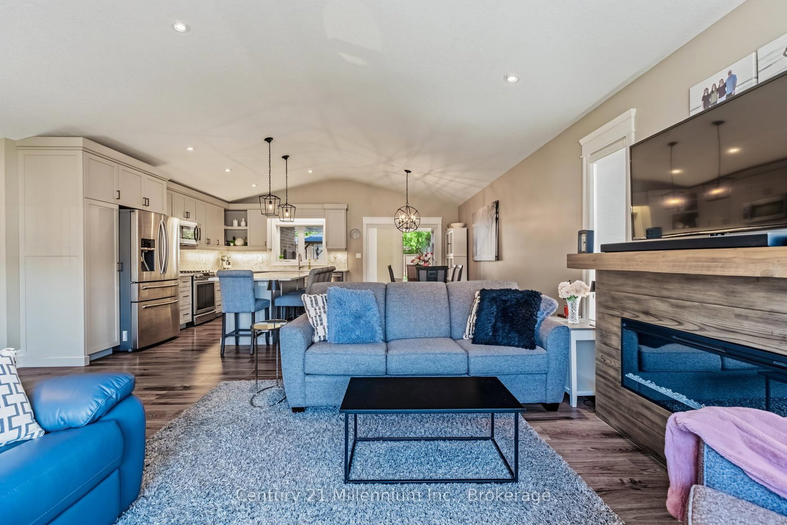 215 Djay Crescent • West Grey, ON photo 10