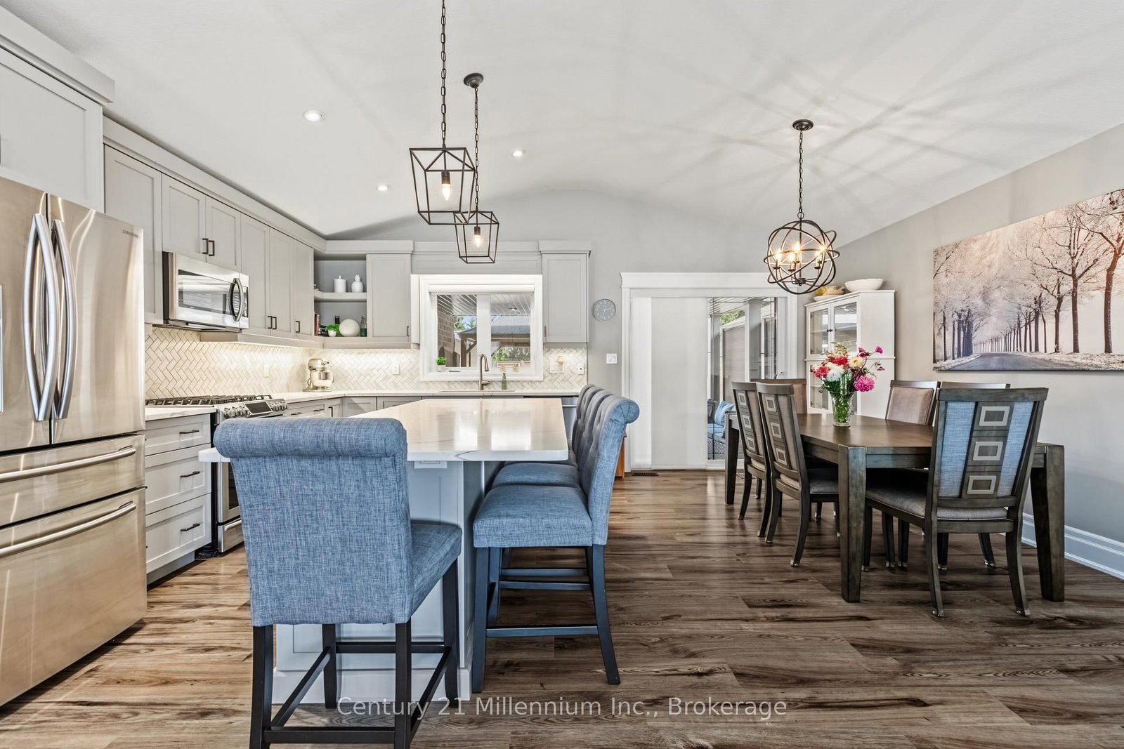 215 Djay Crescent • West Grey, ON photo 12