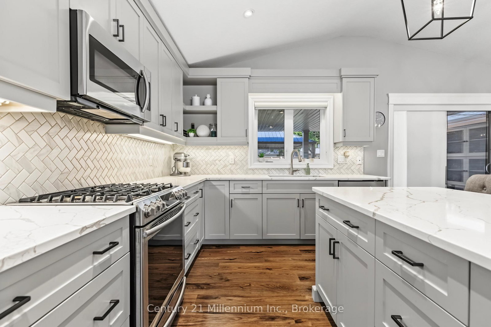 215 Djay Crescent • West Grey, ON photo 13