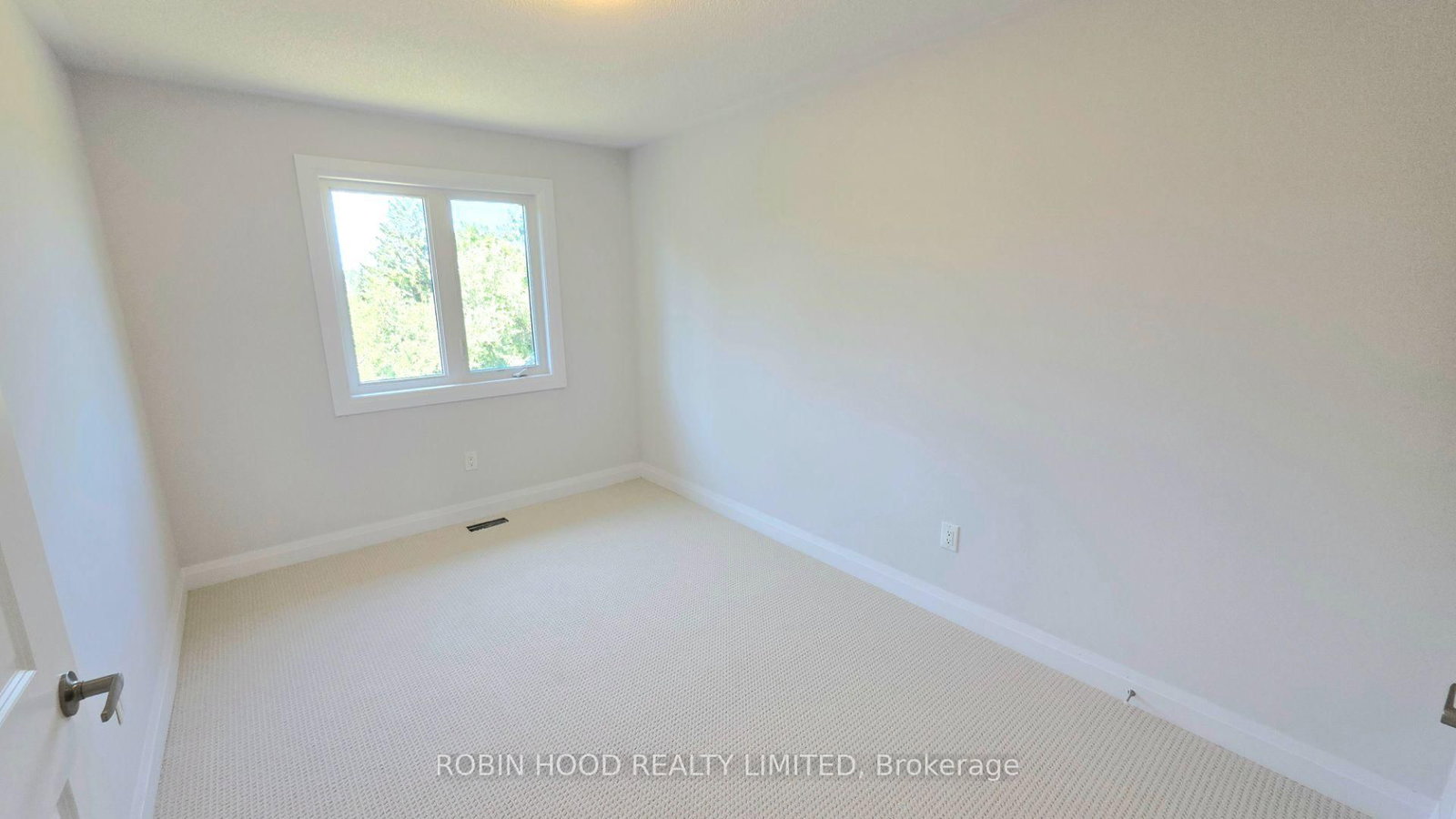 398 Rita's Avenue • #- • Newmarket, ON photo 18