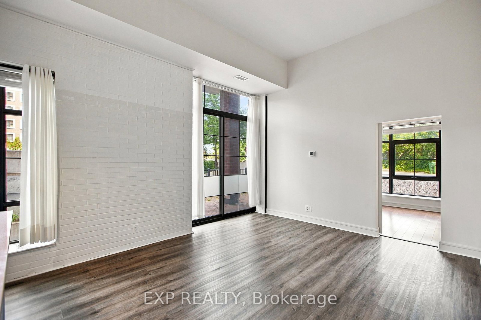 555 Anand Private • #109 • Ottawa, ON photo 11
