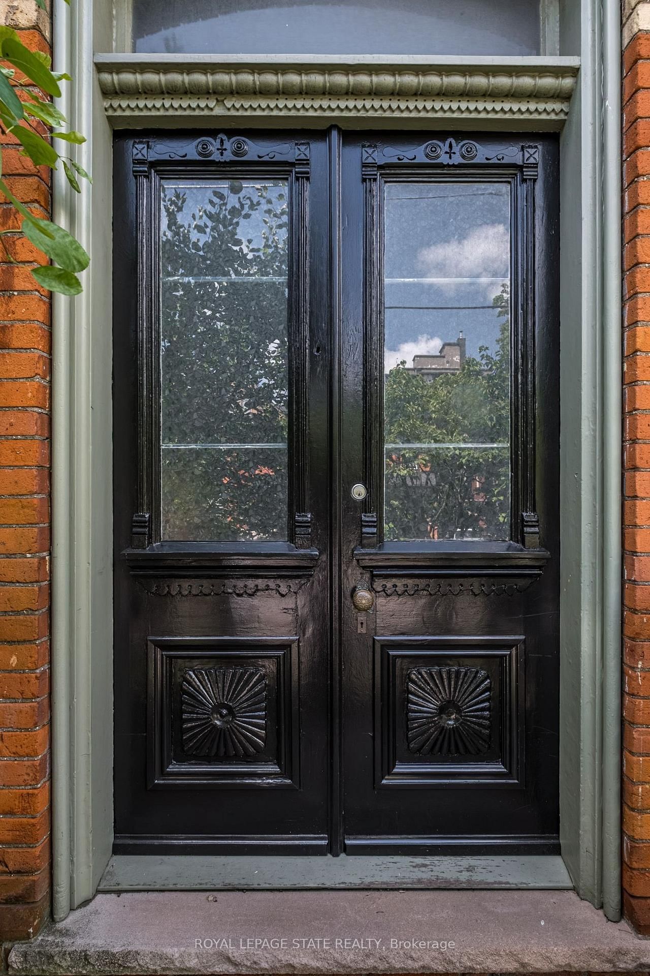 151 Markland Street • Hamilton, ON photo 3