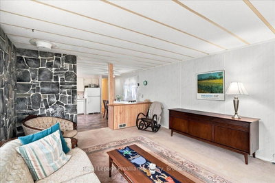 18 Cedar Street • Greater Napanee, ON photo 5