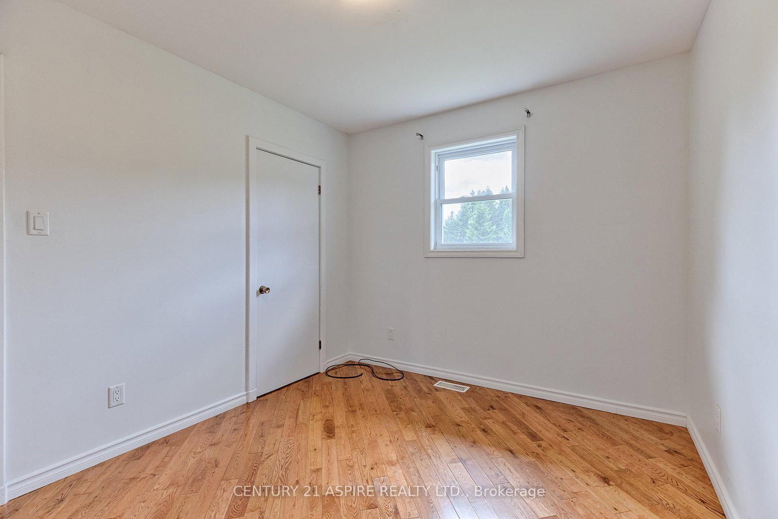 1549 Zion Line • Beachburg, ON photo 11
