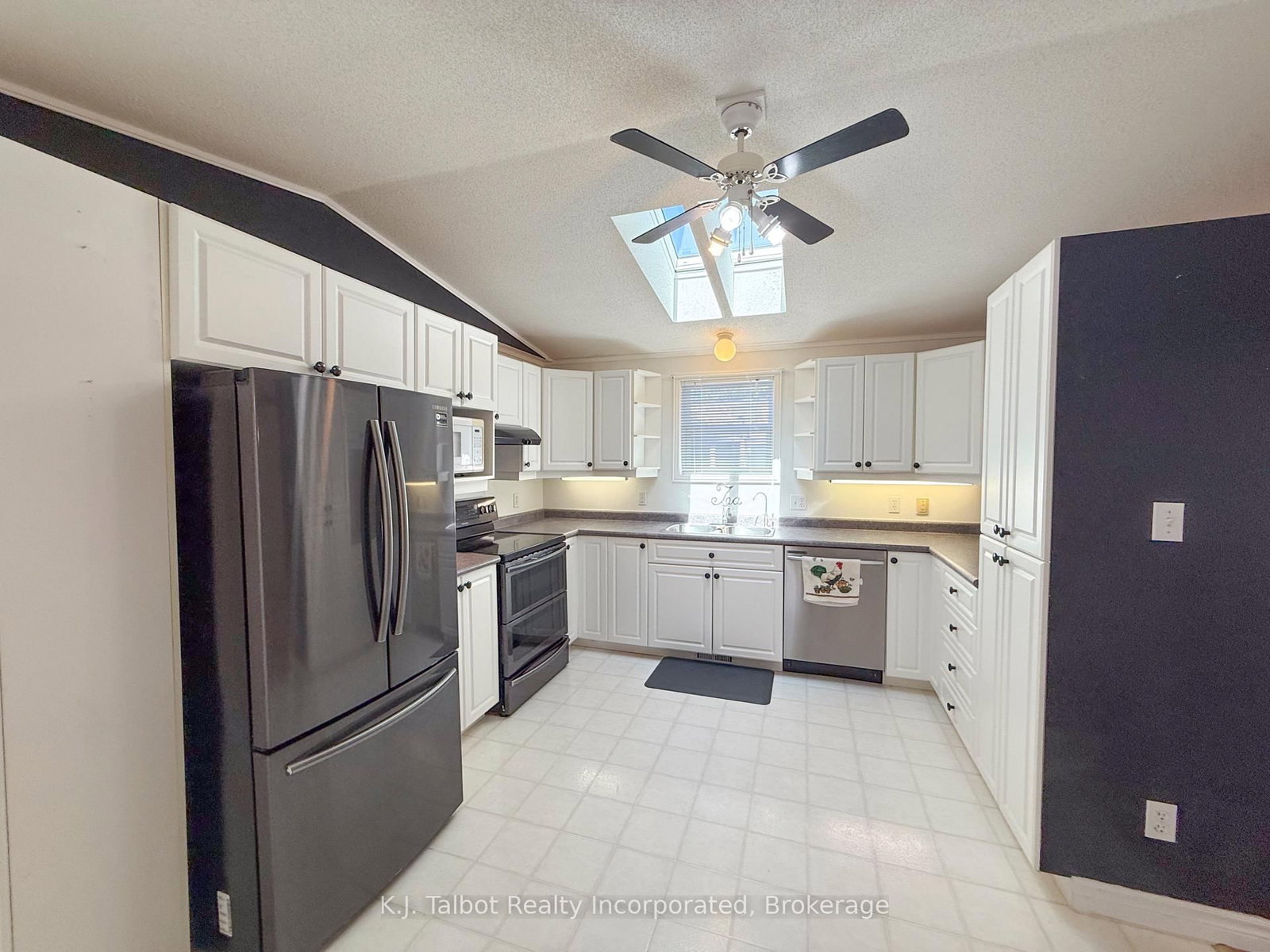 55 Algonquin Lane • Ashfield-Colborne-Wawanosh, ON photo 26