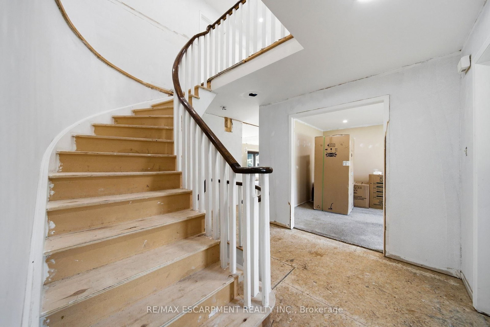 6 Willow Crescent • Mono, ON photo 14