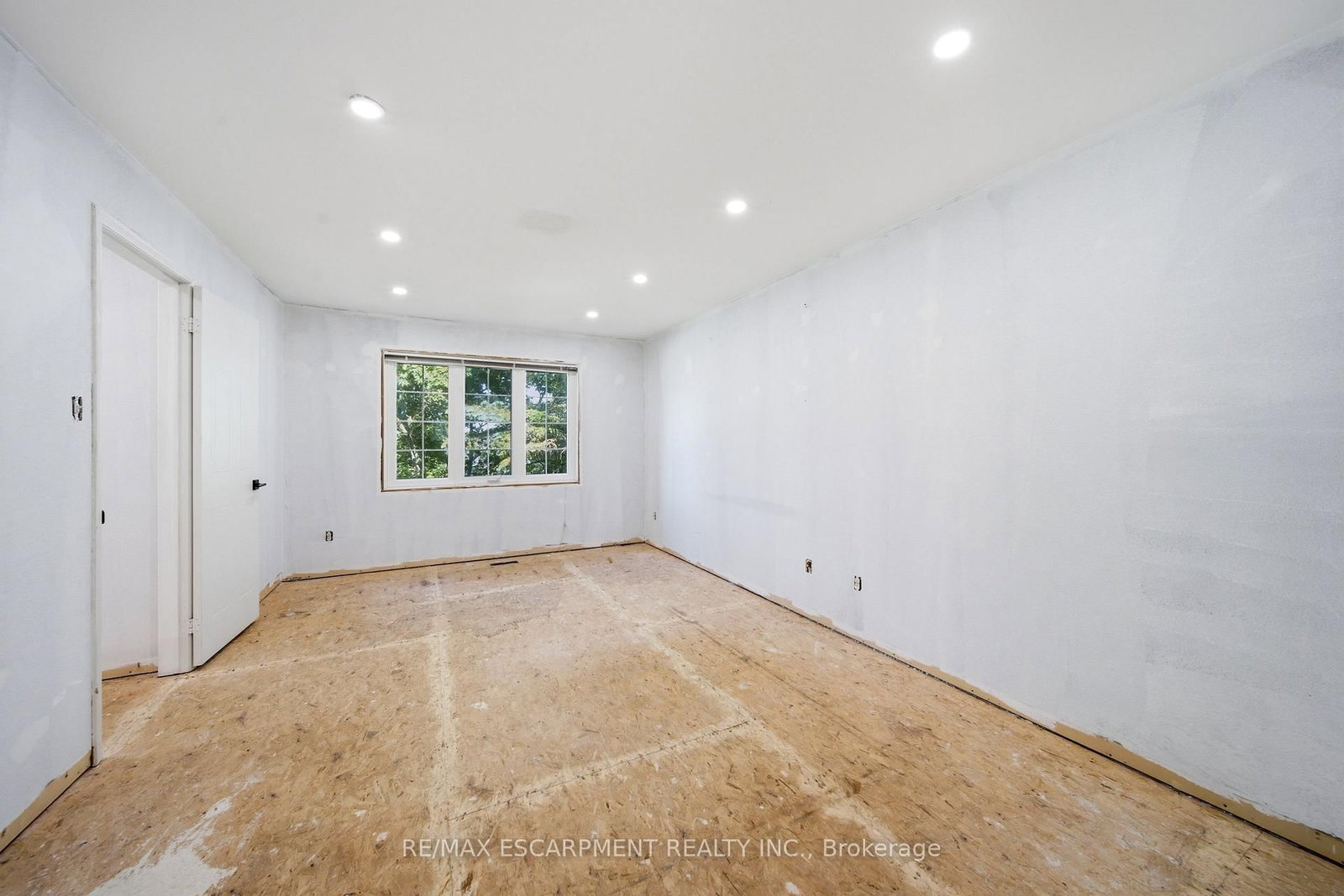 6 Willow Crescent • Mono, ON photo 24