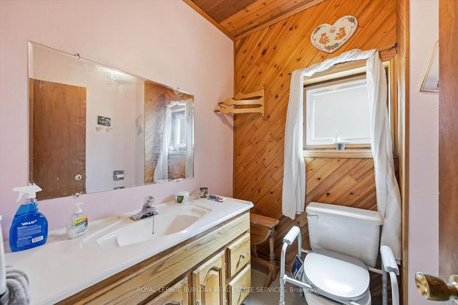 165 Glennie Avenue • Hamilton, ON photo 11