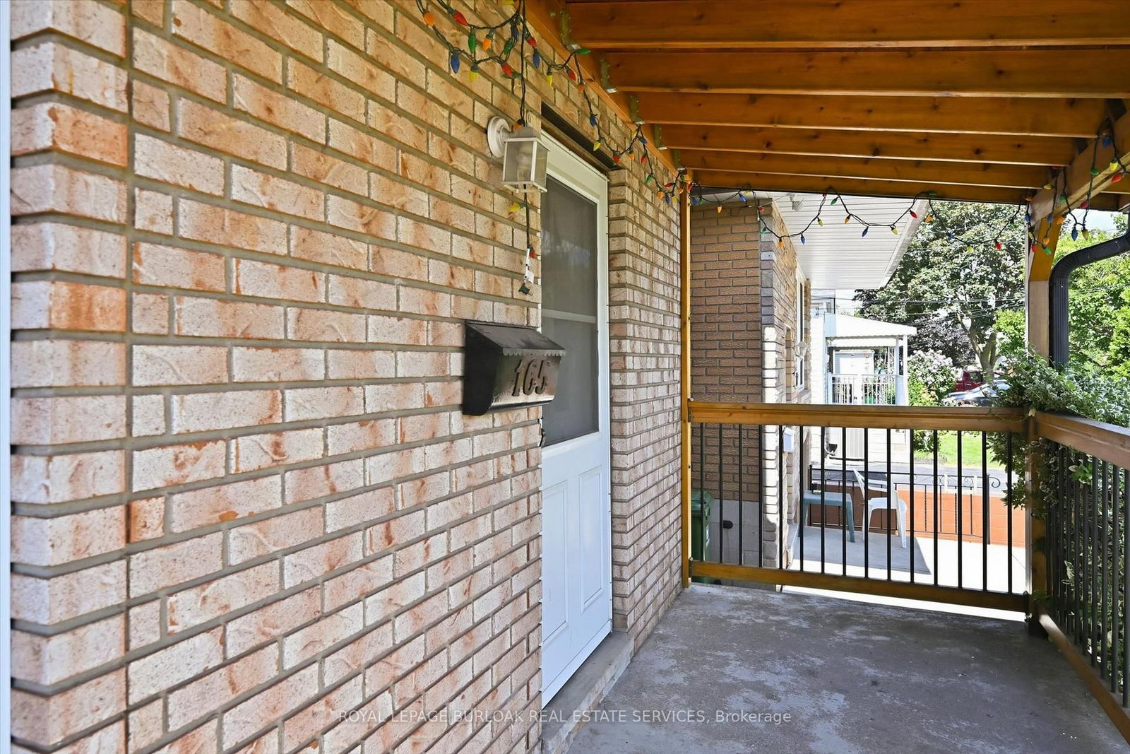 165 Glennie Avenue • Hamilton, ON photo 4