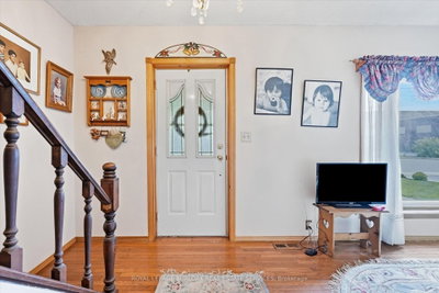 165 Glennie Avenue • Hamilton, ON photo 5