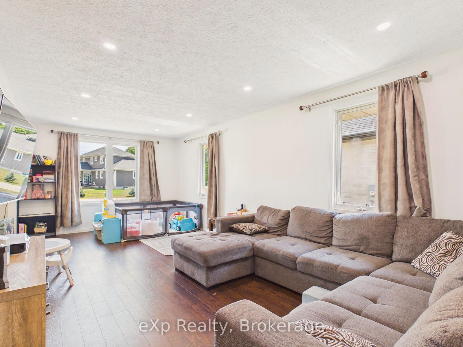 1103 Marietta Street • Howick, ON photo 12