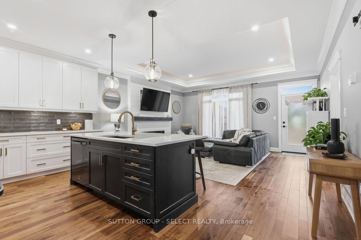159 Collins Way • #54 • Strathroy-Caradoc, ON photo 6