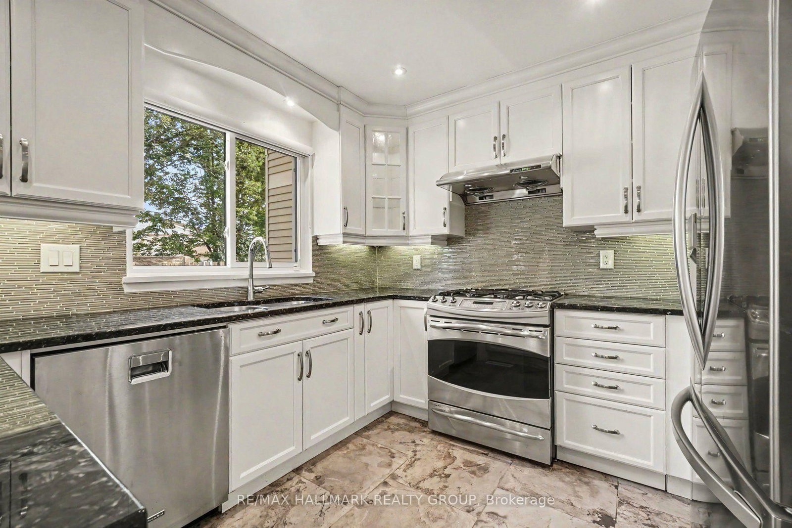 279 Pintail Terrace • Ottawa, ON photo 11