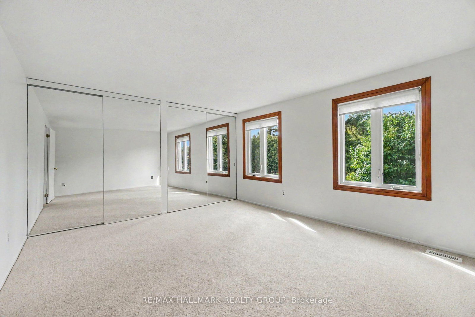 279 Pintail Terrace • Ottawa, ON photo 13