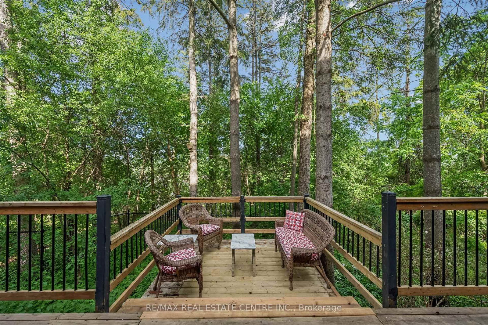 21 Tinatawa Court • Kitchener, ON photo 33