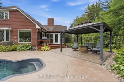 960 Quigley Hill Road • Ottawa, ON photo 5