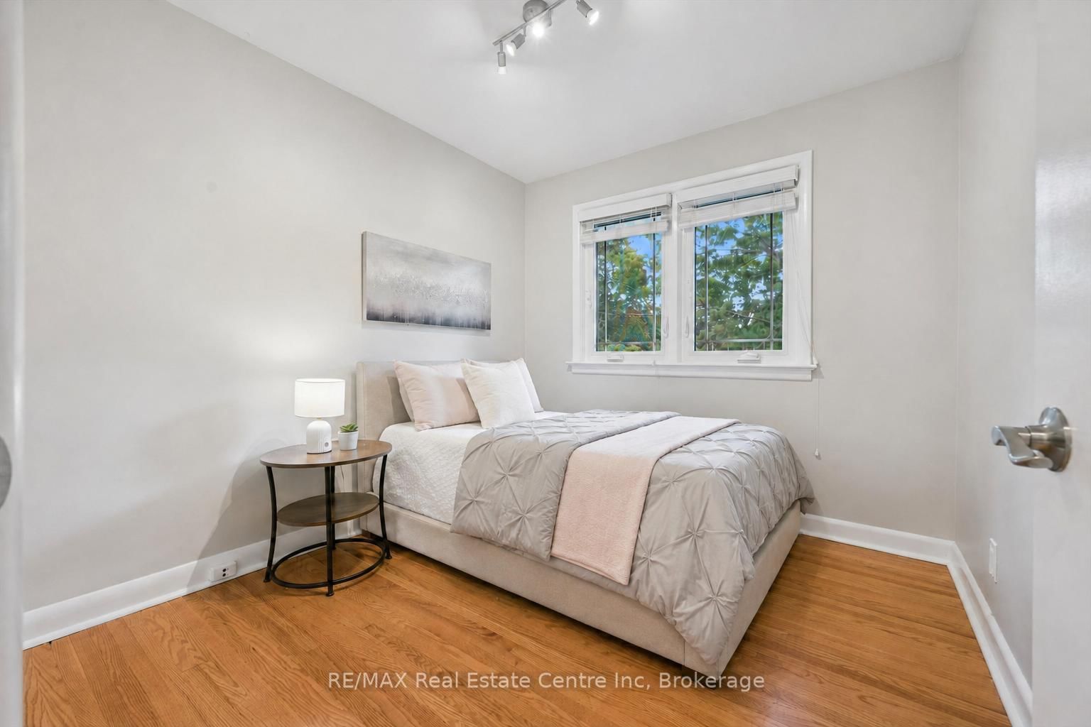 9 Hamel Avenue • Guelph, ON photo 14