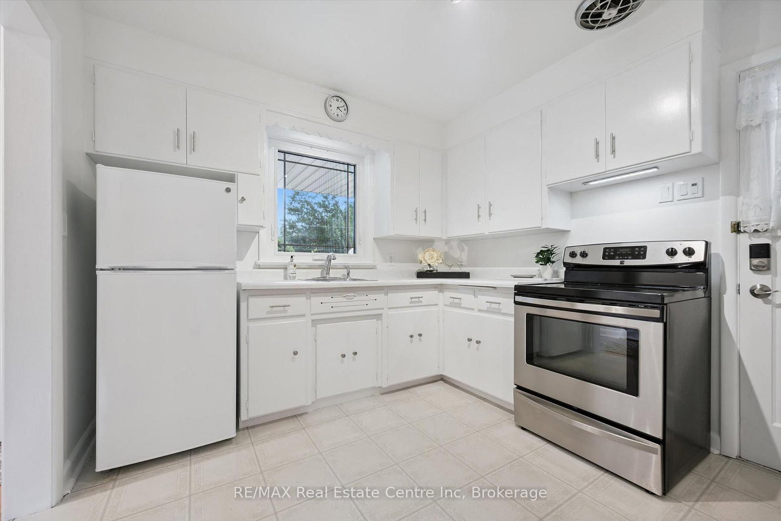 9 Hamel Avenue • Guelph, ON photo 8