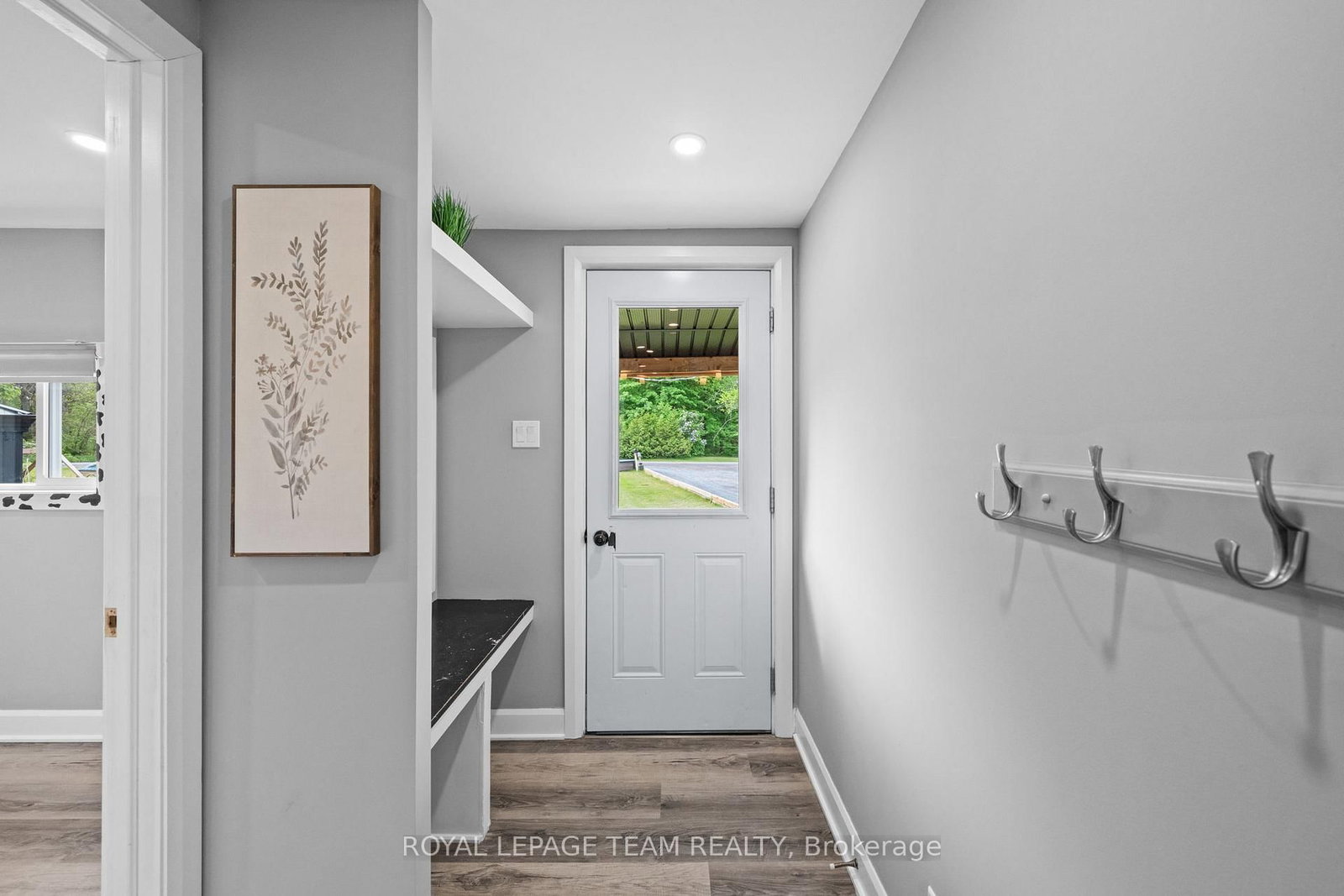 16509 Cedarvale Road • North Stormont, ON photo 4
