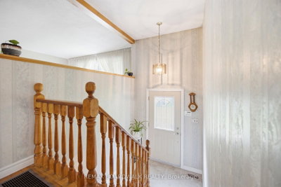 3187 Mcdonald's Corner Road • Lanark, ON photo 3