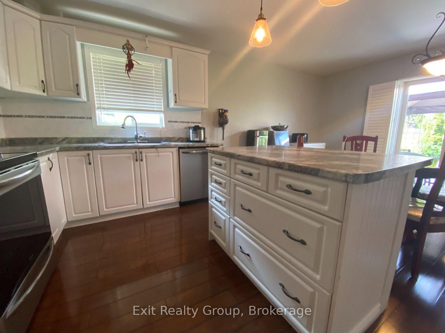 60 Oak Ridge Boulevard • Belleville, ON photo 21