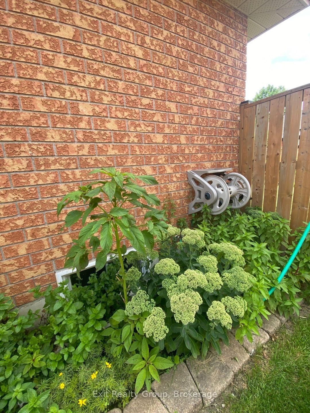 60 Oak Ridge Boulevard • Belleville, ON photo 5