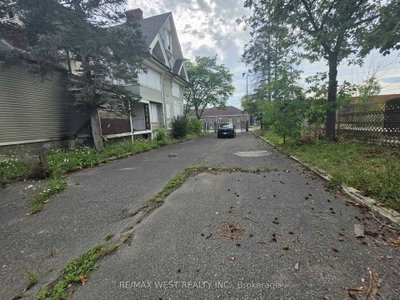 24 Burgar Street • Welland, ON photo 5