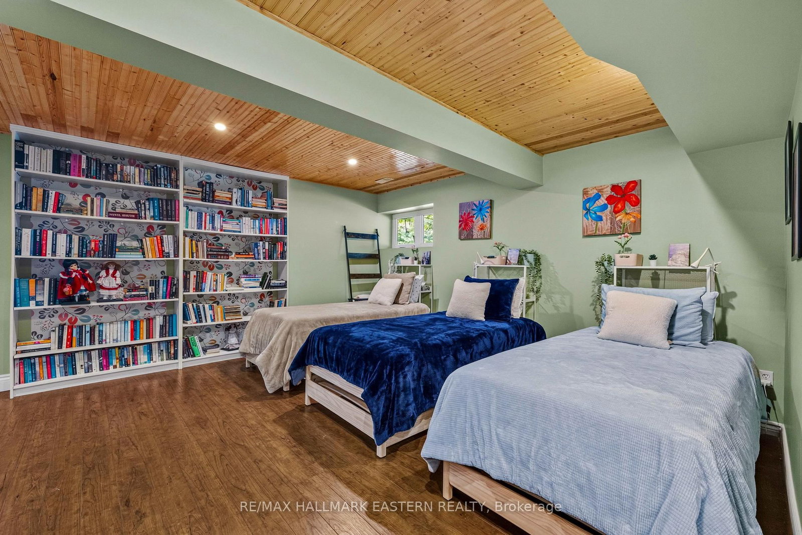 28 Maplewood Court • Trent Lakes, ON photo 21