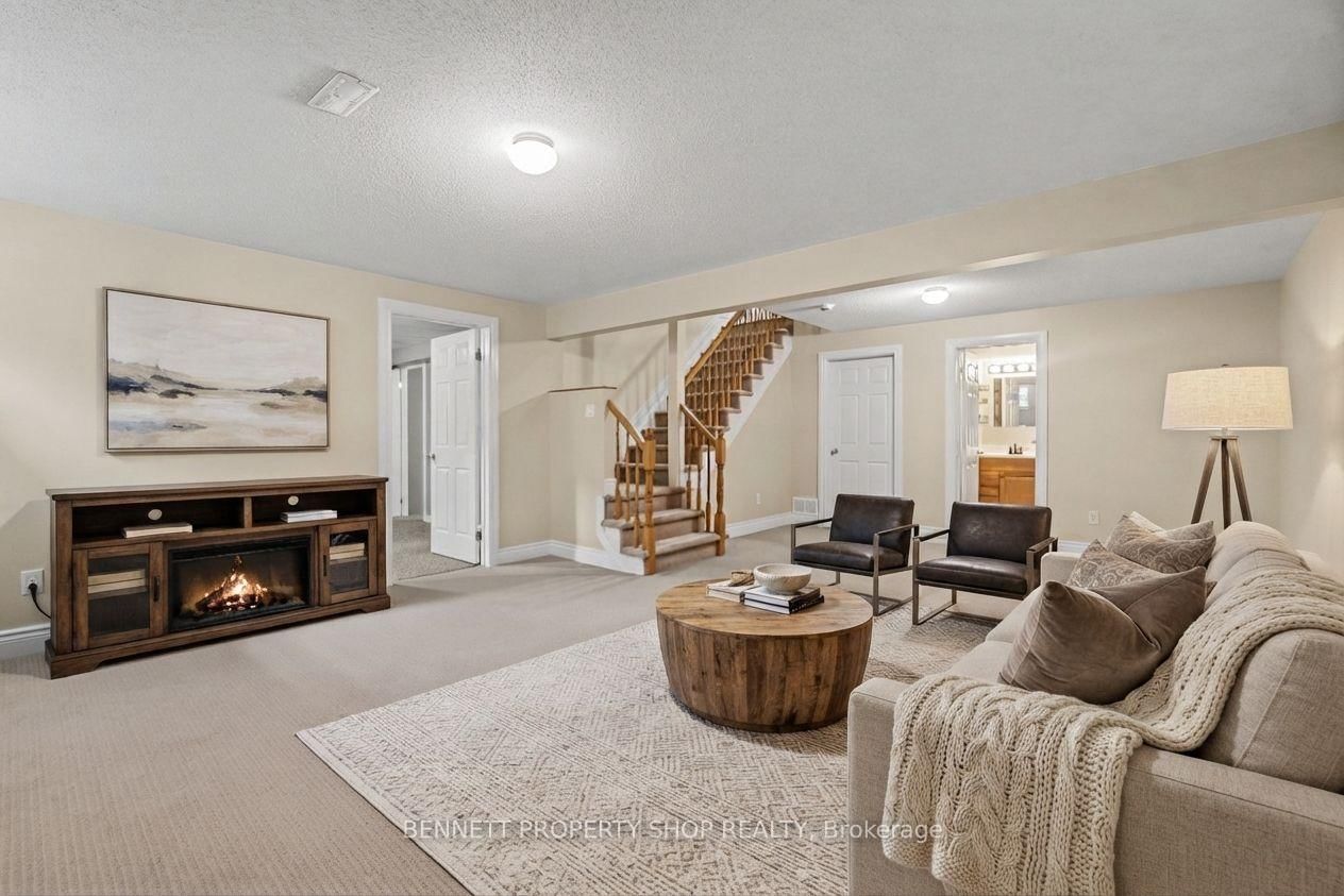 39 Foulis Crescent • Ottawa, ON photo 16