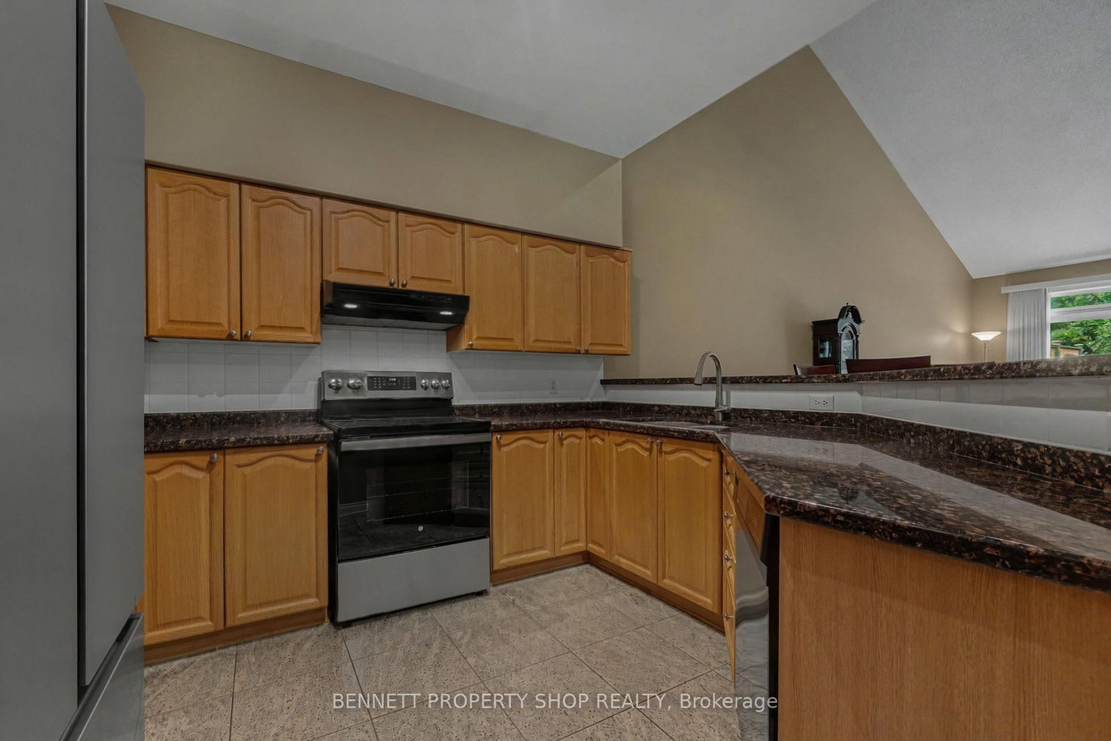 39 Foulis Crescent • Ottawa, ON photo 5