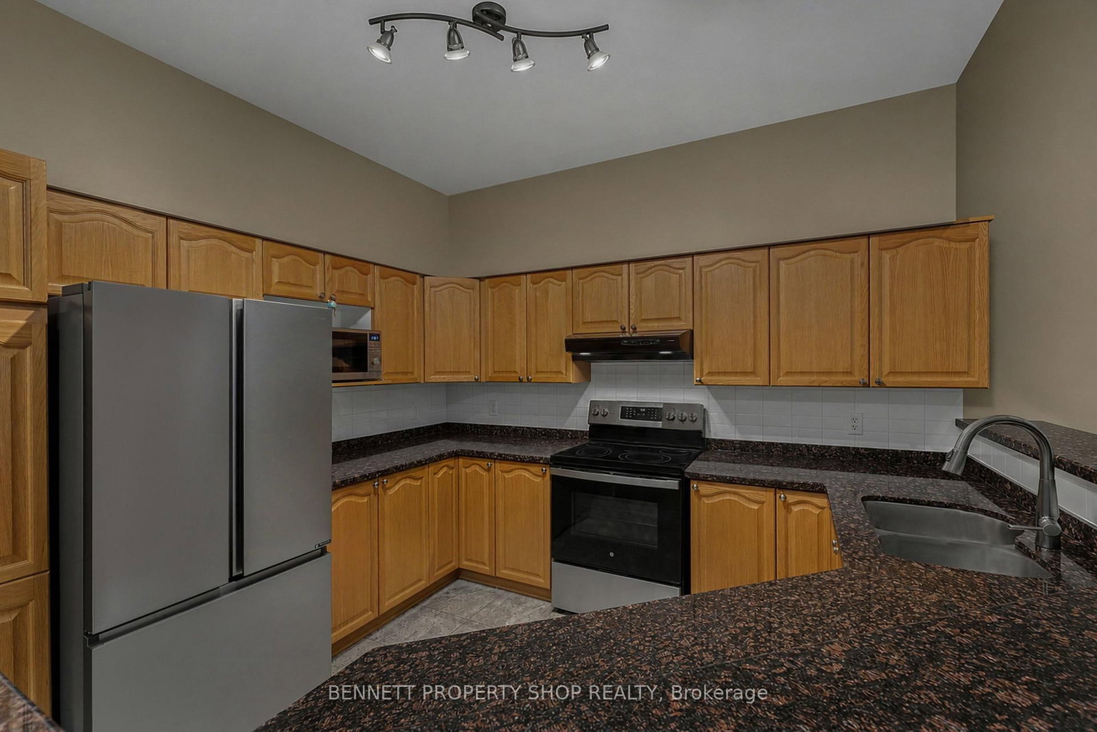 39 Foulis Crescent • Ottawa, ON photo 6