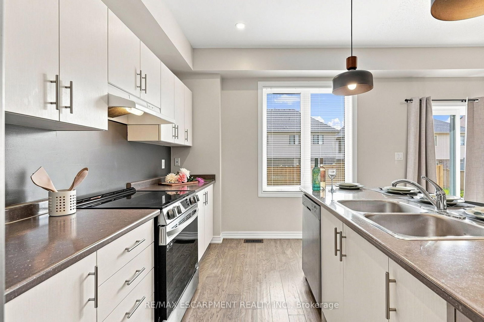 19 Mia Drive • Hamilton, ON photo 15