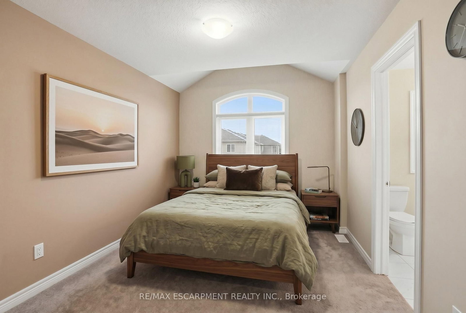 19 Mia Drive • Hamilton, ON photo 18