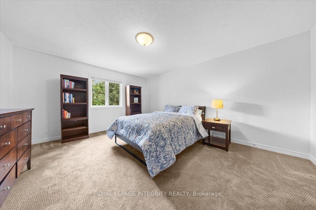 40 Bon Echo Crescent • Kanata, ON photo 21