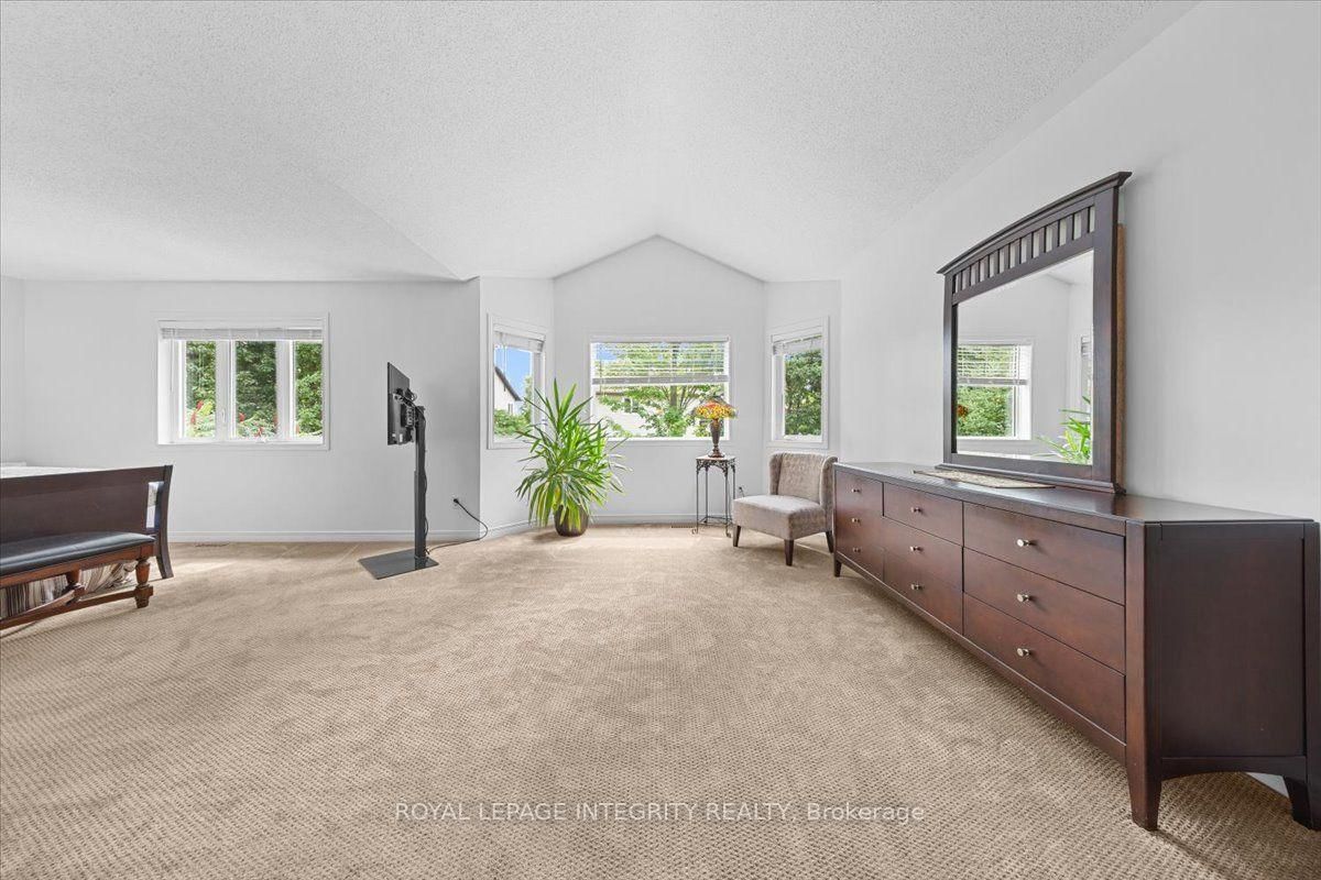 40 Bon Echo Crescent • Kanata, ON photo 25
