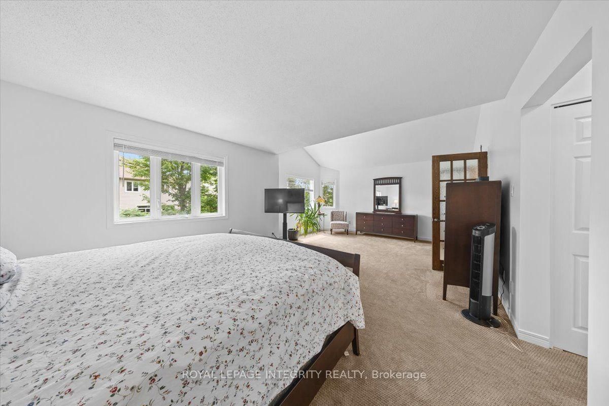 40 Bon Echo Crescent • Kanata, ON photo 29