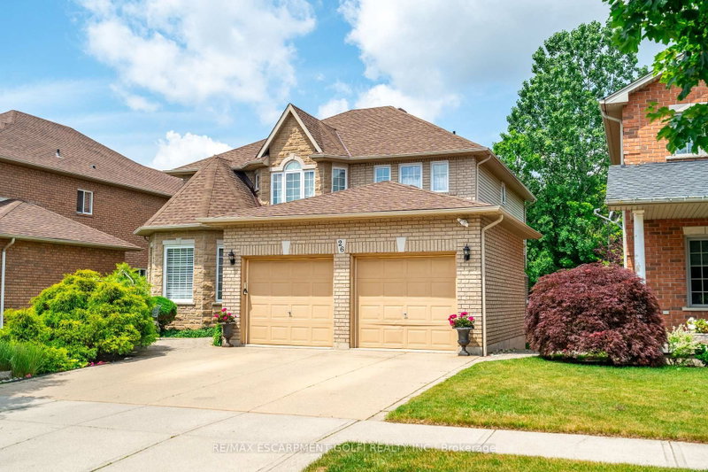 26 Shadetree Crescent
