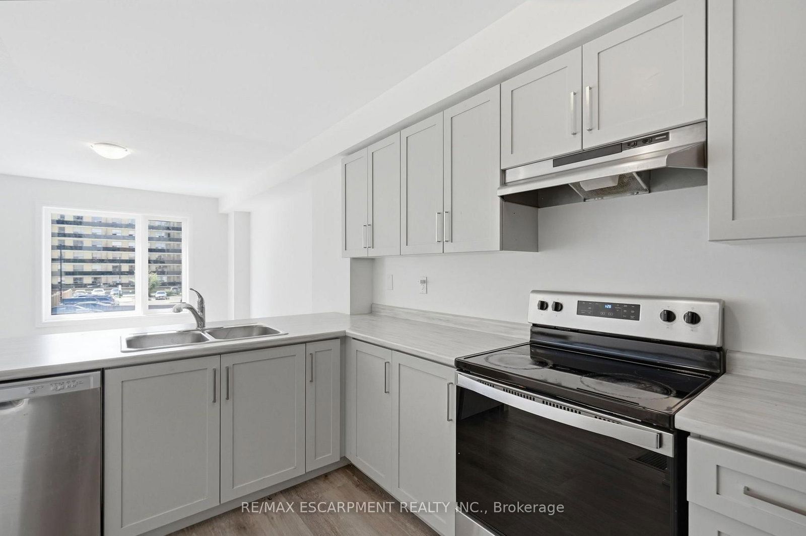 19 Roxanne Drive • #119 • Hamilton, ON photo 16