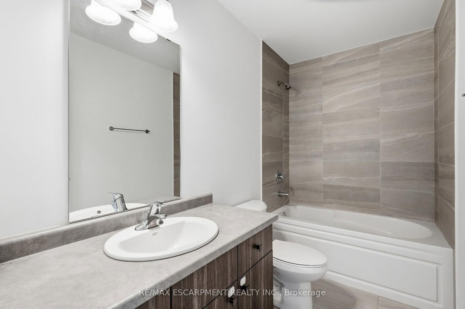 19 Roxanne Drive • #119 • Hamilton, ON photo 23