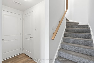 19 Roxanne Drive • #119 • Hamilton, ON photo 6
