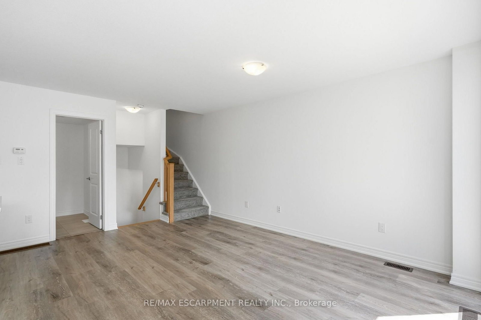19 Roxanne Drive • #119 • Hamilton, ON photo 8