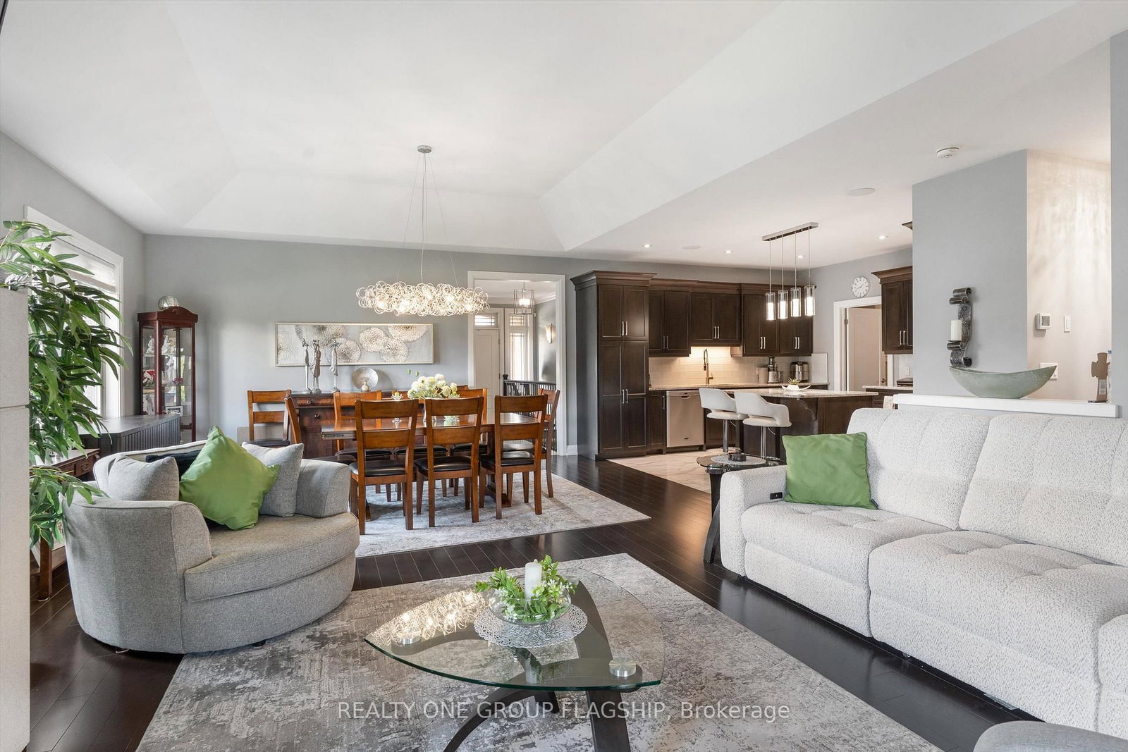 104 Berwick Trail • Welland, ON photo 24