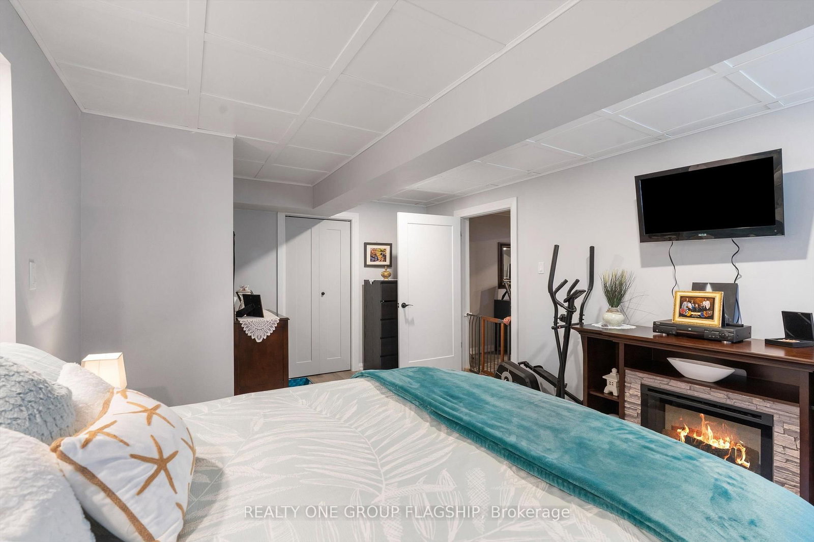 104 Berwick Trail • Welland, ON photo 37