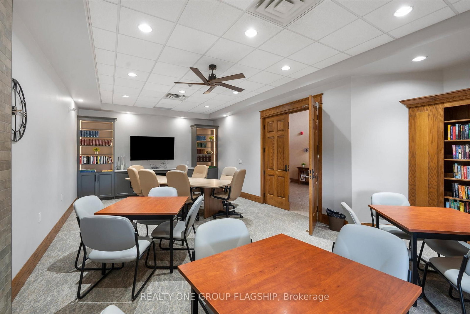 104 Berwick Trail • Welland, ON photo 48