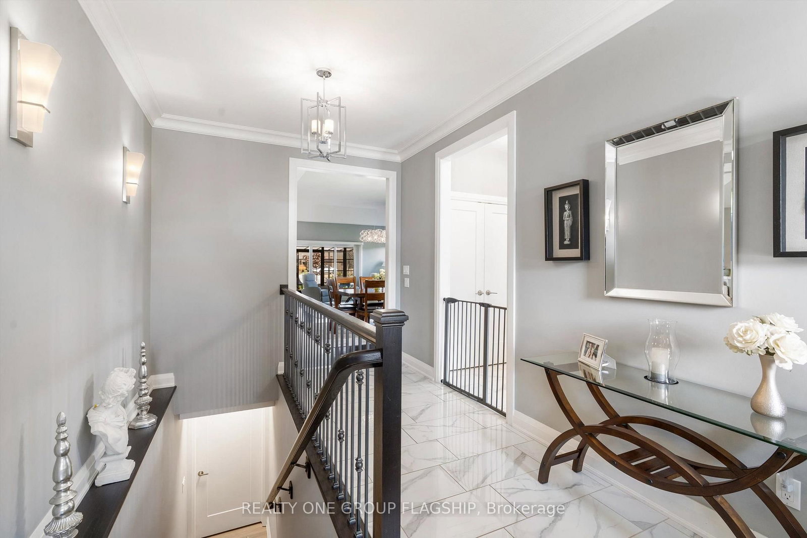 104 Berwick Trail • Welland, ON photo 6