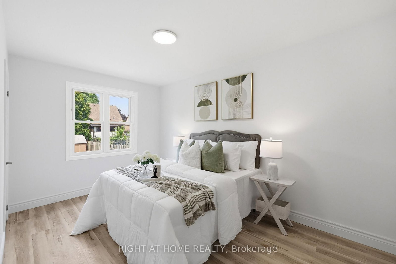 156 E 36th Street • Hamilton, ON photo 16